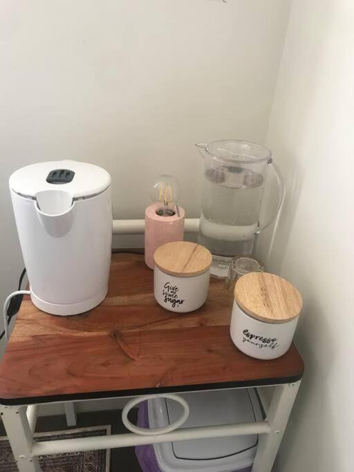 Room With Separate Bath In Shared Homestay Redcliffe Eksteriør billede