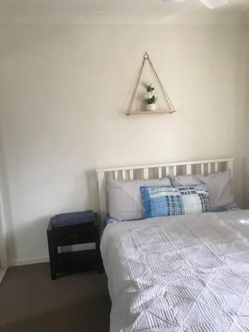 Room With Separate Bath In Shared Homestay Redcliffe Eksteriør billede